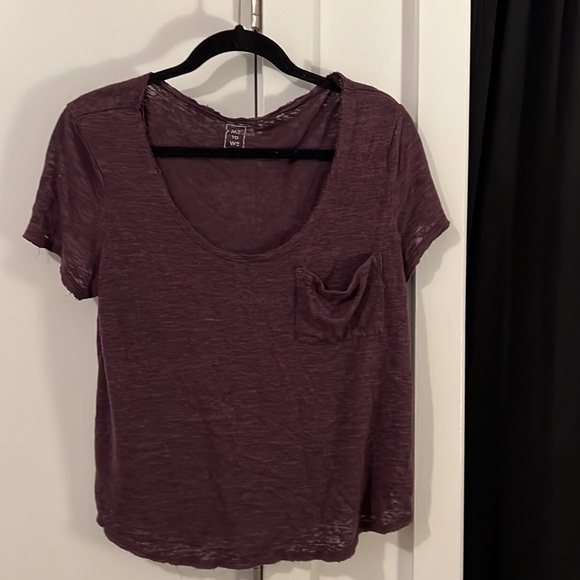 Me to We Purple Pocket T-shirt — Size Small - Picture 2 of 5